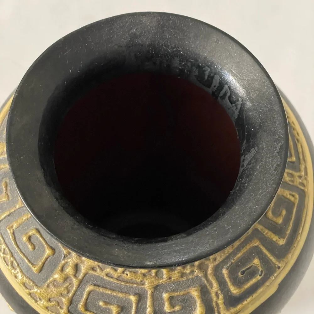 Vintage Beautiful Greece design vase rare